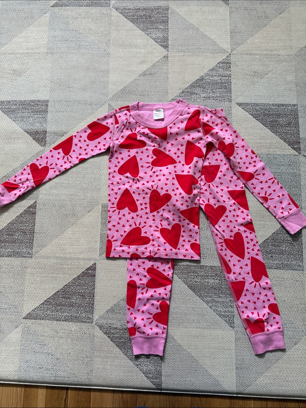 Hanna Andersson Pink Pajama Set with Red Heart Print
